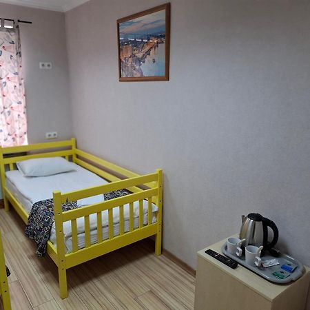 Guest House "Vladimirskaya 42" Kyjev Exteriér fotografie