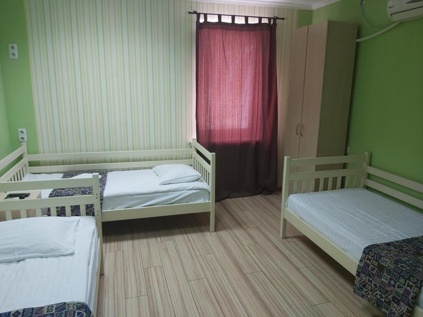 Guest House "Vladimirskaya 42" Kyjev Exteriér fotografie